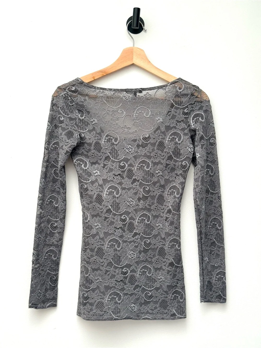 Aritzia Talula Grey Lace Long Sleeve Top Romantic Sheer Y2K - Picture 2 of 9